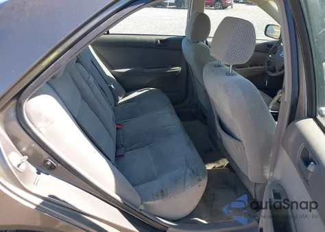 2004 Toyota Camry Le из США, поврежденный, VIN 4T1BE32K34U822764